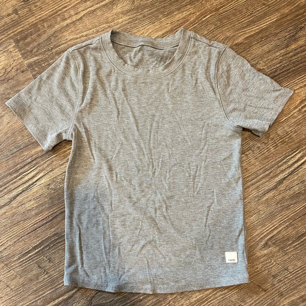 Vuori Tee - NWOT